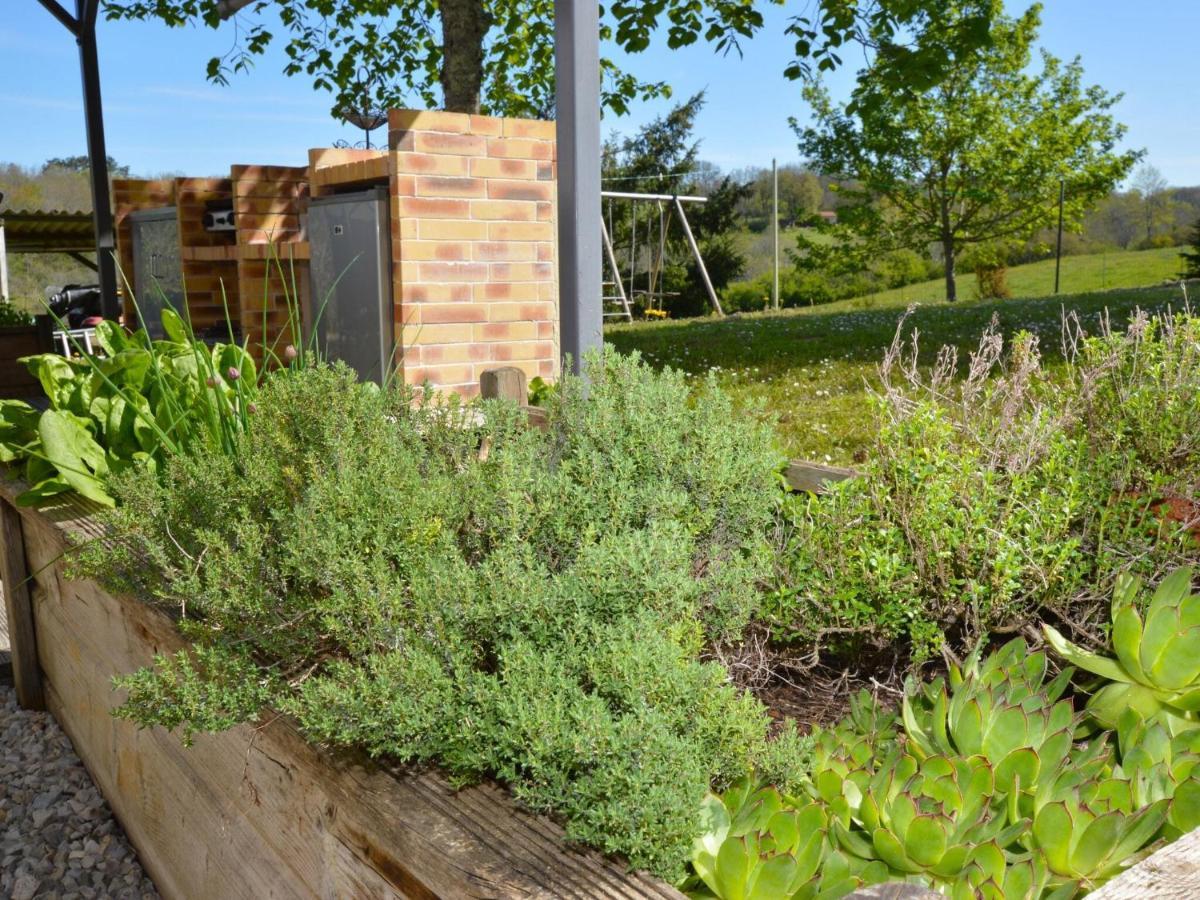 Charming Holiday Home With Pool Lavercantiere Екстер'єр фото